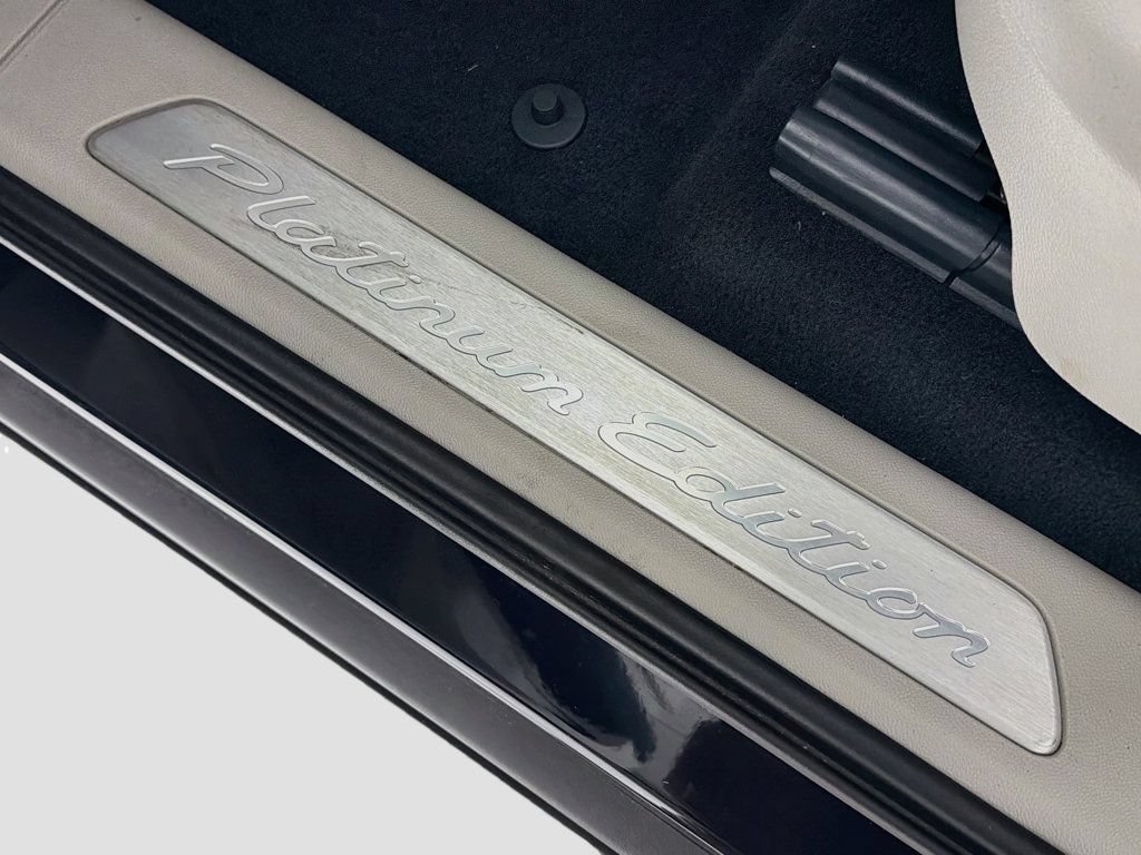 Certified 2023 Porsche Cayenne AWD/4WD image 13