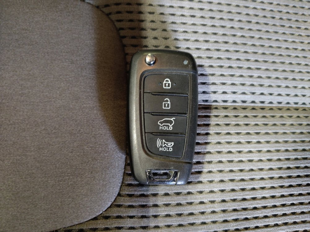 Used 2021 Hyundai Santa Fe SE w/ Cargo Package FWD image 32