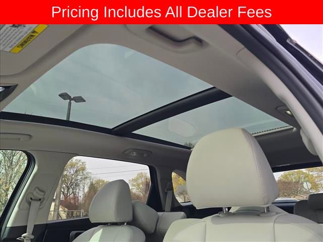 Certified 2025 Kia Sorento S w/ Panoramic Sunroof Package FWD image 16
