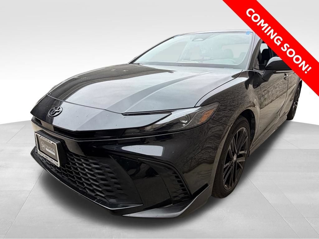 Certified 2025 Toyota Camry SE FWD image 1