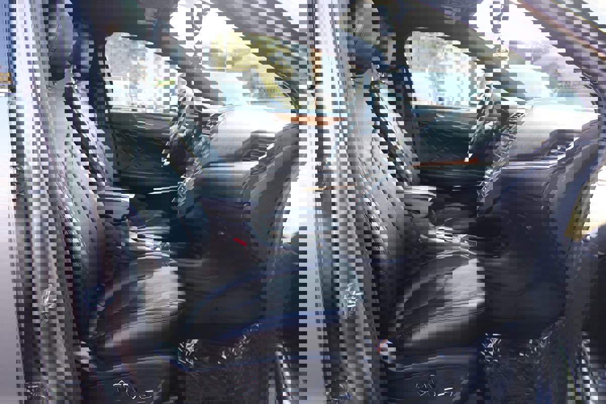 Used 2017 Lincoln MKC Select w/ Select Plus Package image 24