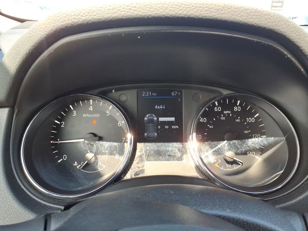 Used 2019 Nissan Rogue S image 16