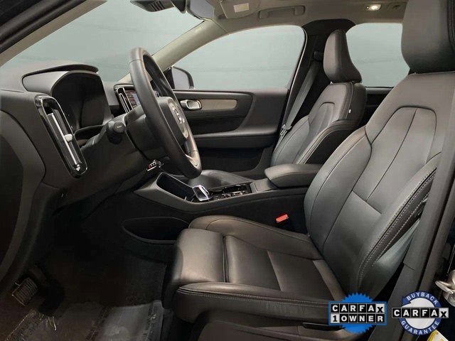 Used 2025 Volvo XC40 B5 Plus image 66