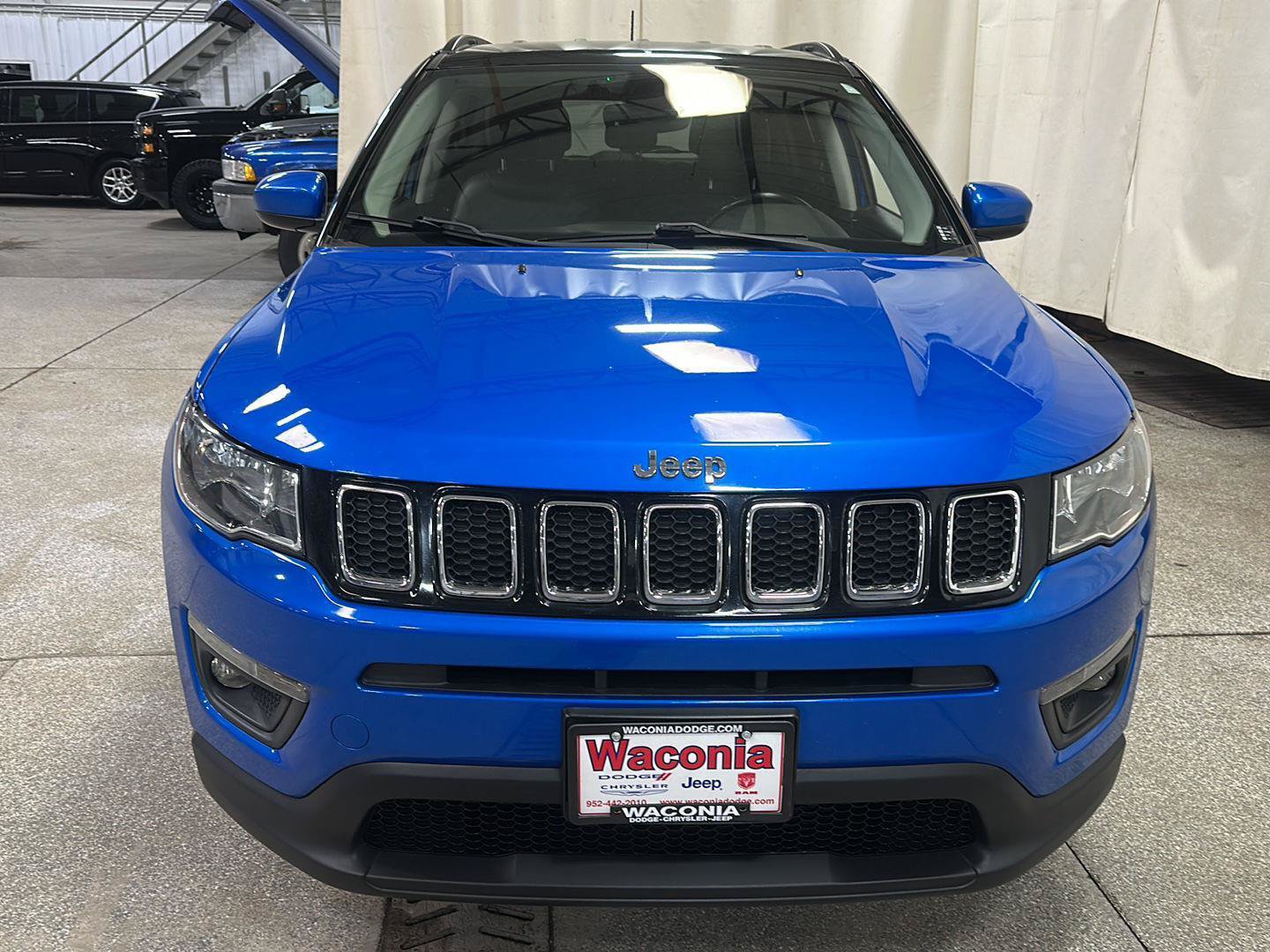 Used 2018 Jeep Compass Latitude w/ Popular Equipment Group AWD/4WD image 8