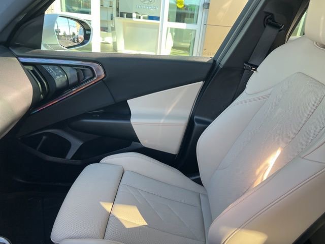 Used 2025 BMW X3 xDrive30i w/ Convenience Package image 11