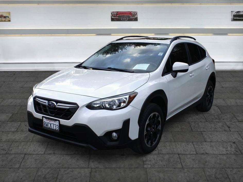 Used 2021 Subaru Crosstrek 2.0i Premium w/ Moonroof Package AWD/4WD image 3