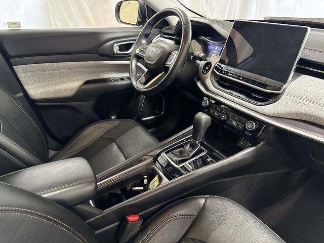 Used 2022 Jeep Compass Latitude w/ Sun and Sound Group image 30