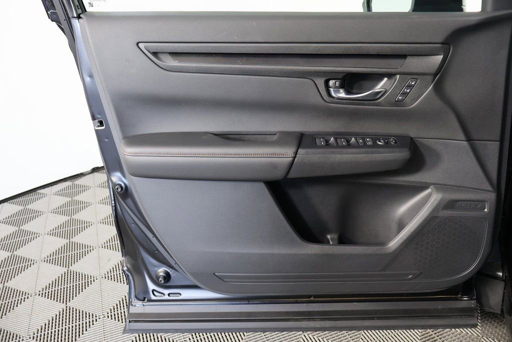 Used 2026 Honda CR-V Sport-L image 11