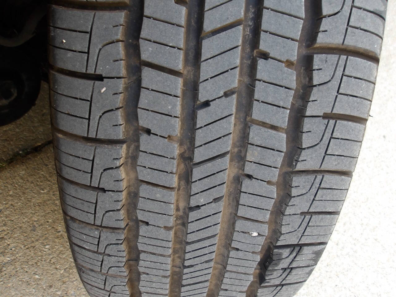 Used 2013 Dodge Avenger SXT FWD image 34
