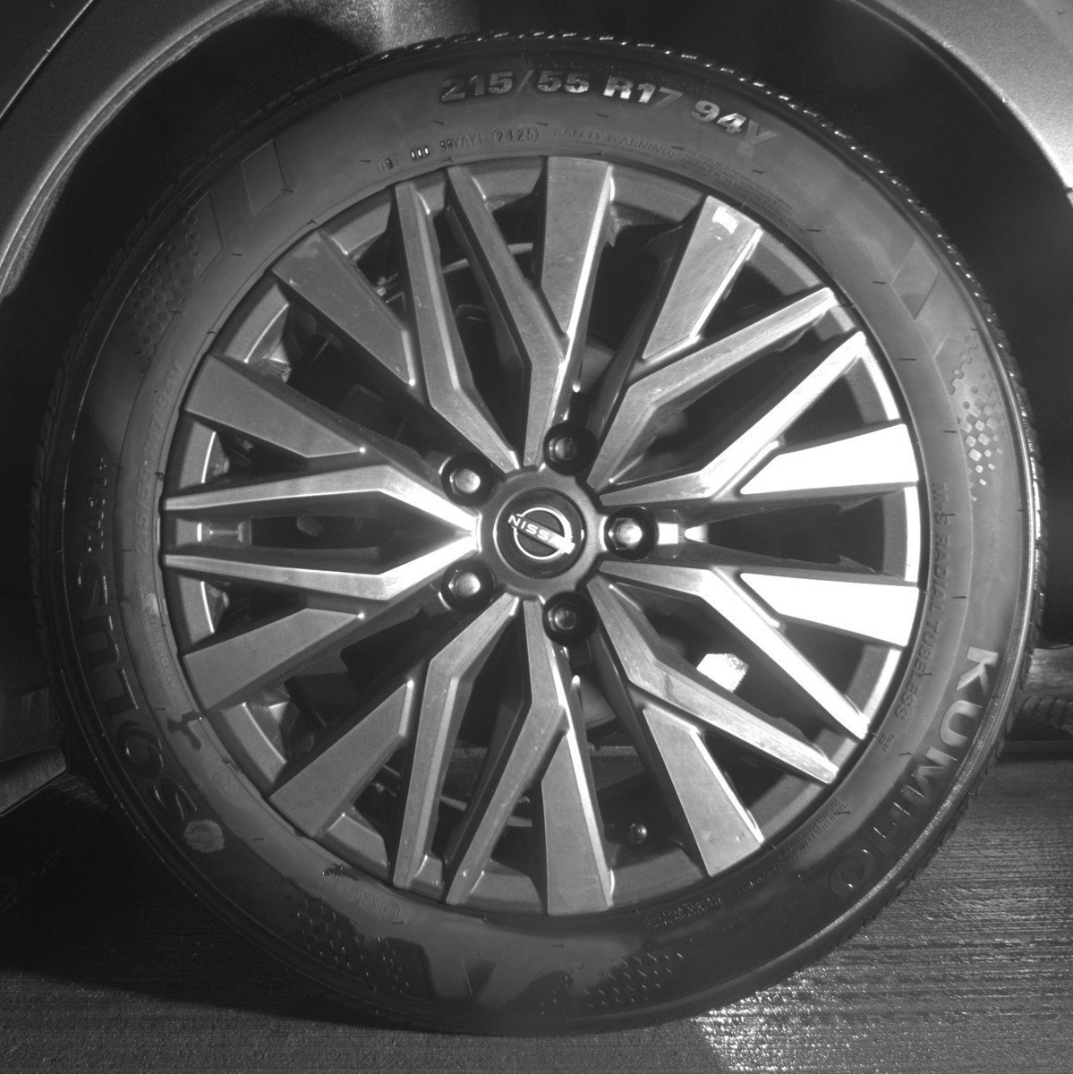 Used 2025 Nissan Altima 2.5 SV image 14