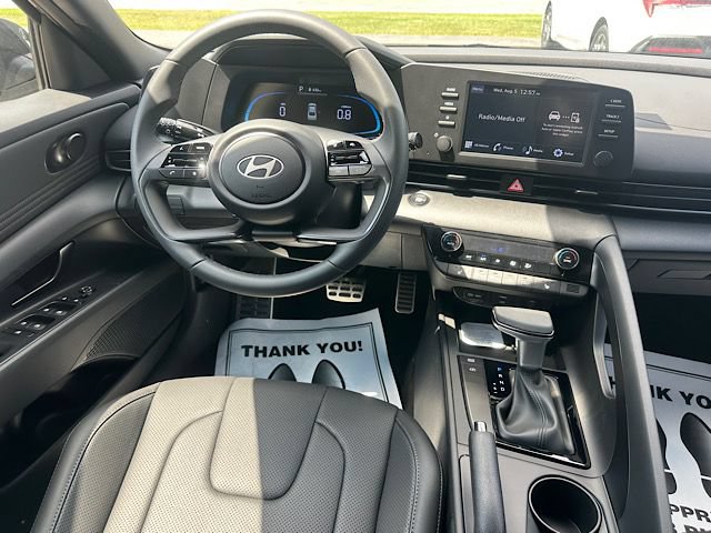 New 2026 Hyundai Elantra SEL Sport FWD image 16