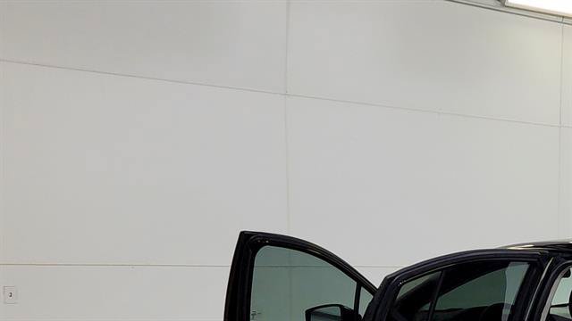 Used 2021 Nissan Versa S FWD image 31
