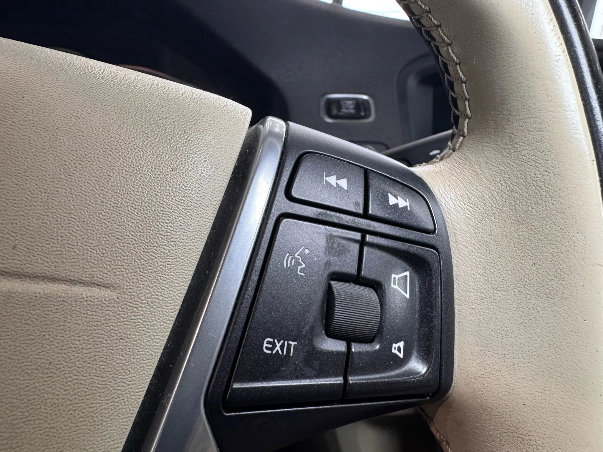 Used 2015 Volvo S60 T5 Premier image 24