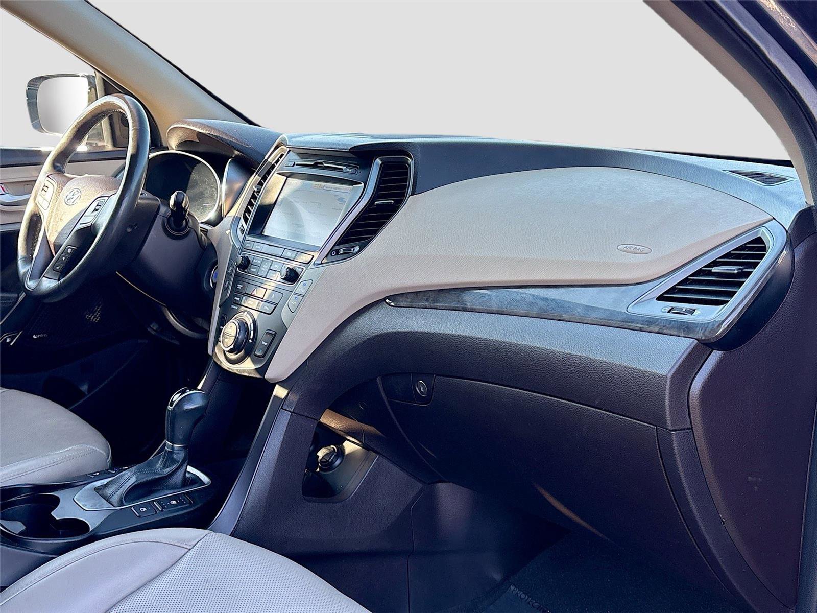 Used 2017 Hyundai Santa Fe Sport image 30