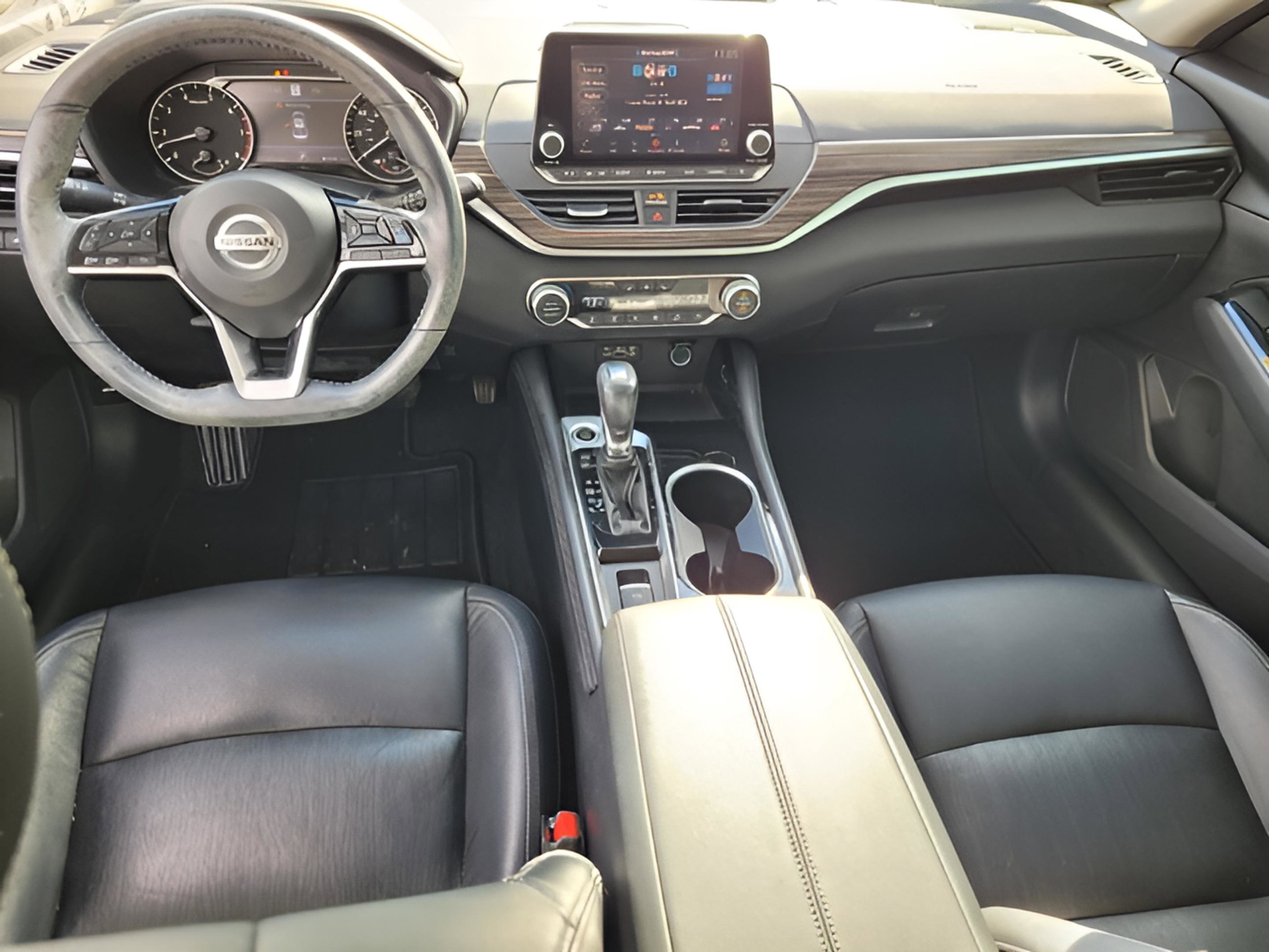 Used 2020 Nissan Altima 2.5 Platinum image 9