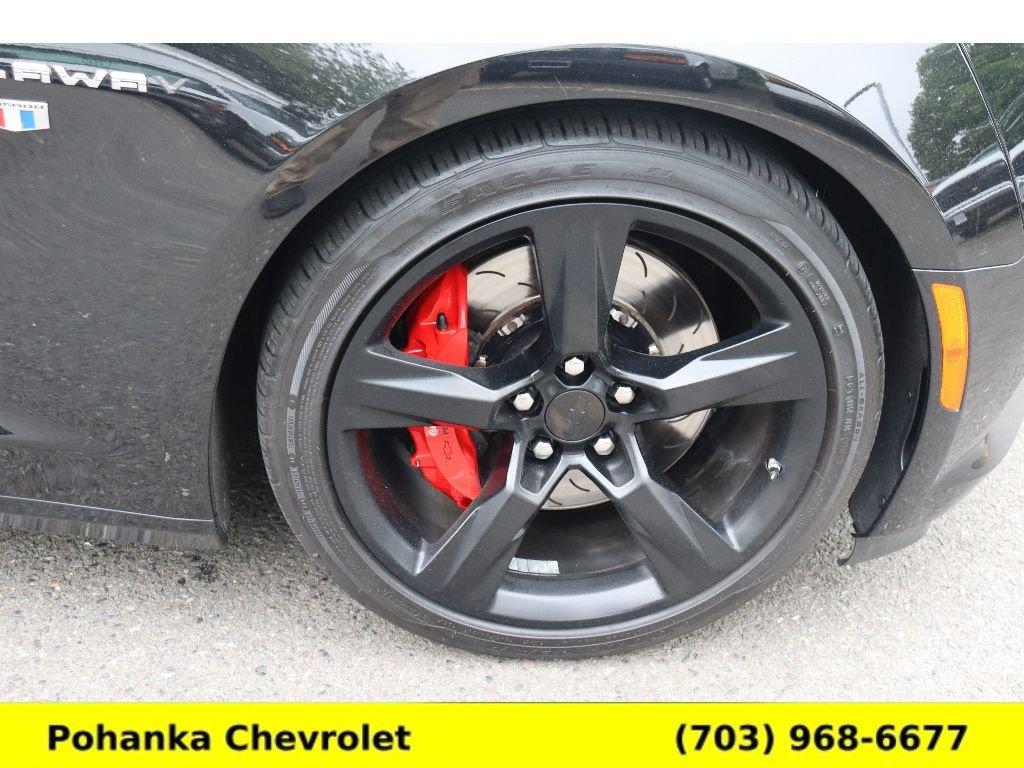 Used 2016 Chevrolet Camaro SS RWD image 31