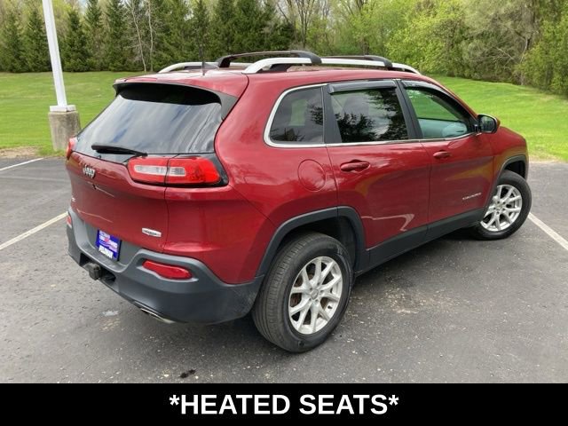 Used 2017 Jeep Cherokee Latitude w/ Cold Weather Group AWD/4WD image 4