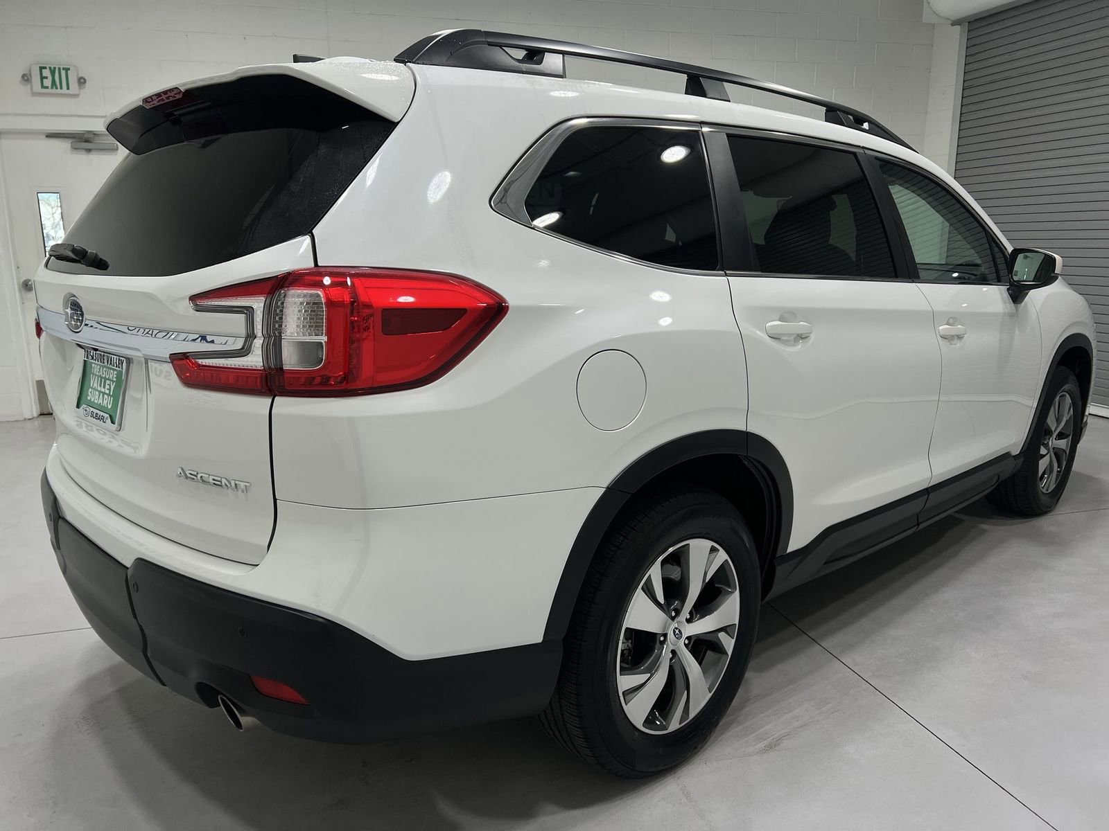 Certified 2025 Subaru Ascent Premium image 8