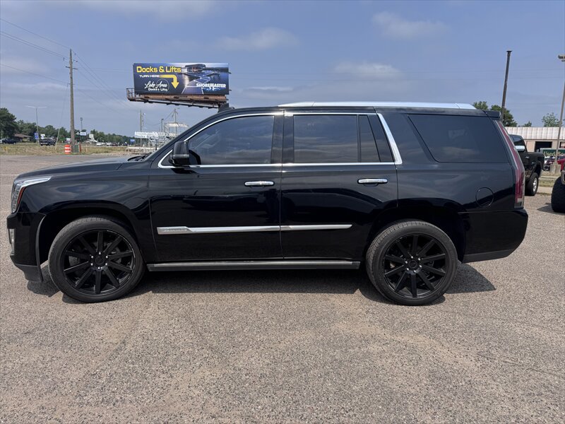 Used 2015 Cadillac Escalade Premium AWD/4WD image 8