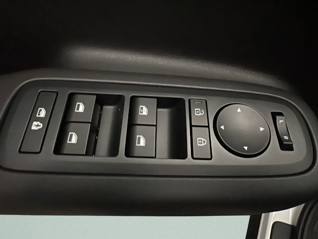 New 2026 Hyundai Santa Fe SE image 10