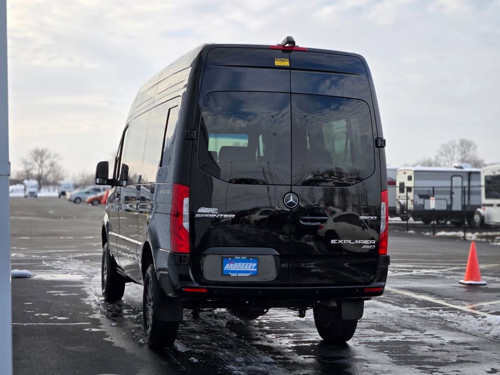 Used 2024 Mercedes-Benz Sprinter 2500 image 14