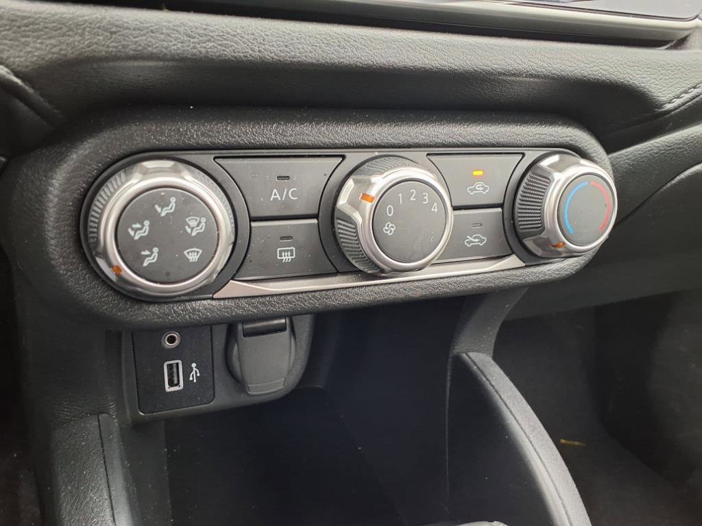 Used 2024 Nissan Versa S w/ Trunk Package image 23