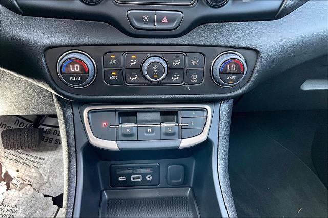 Used 2024 GMC Terrain Denali w/ Denali Premium Package image 15