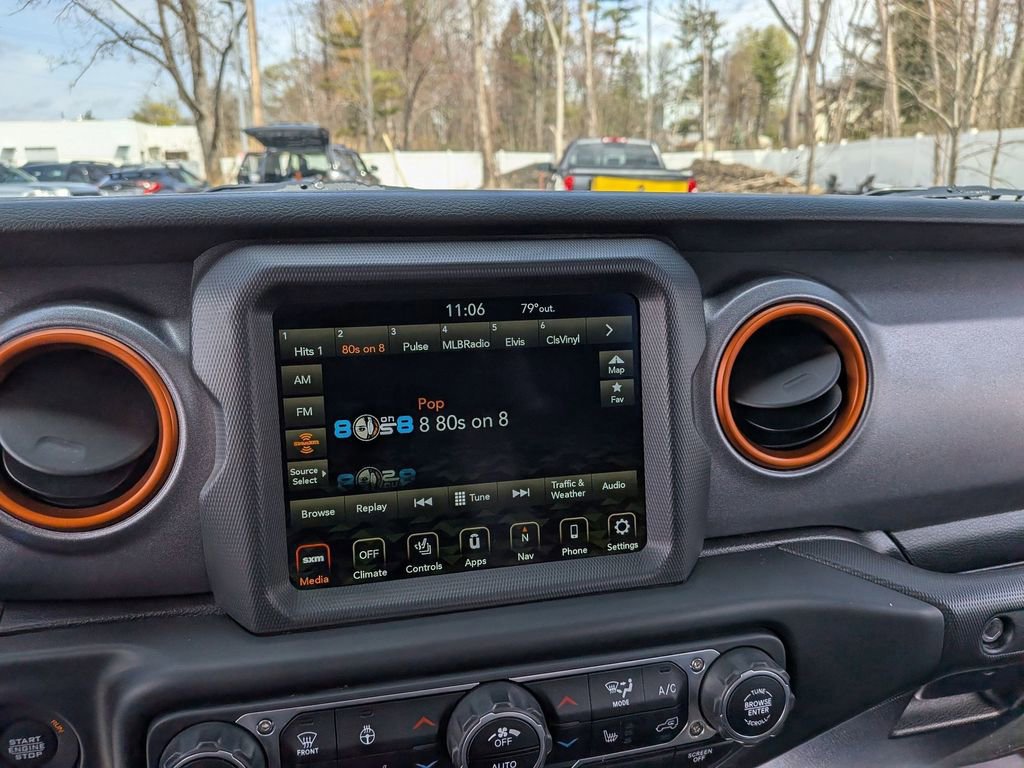 Used 2021 Jeep Gladiator Mojave AWD/4WD image 11