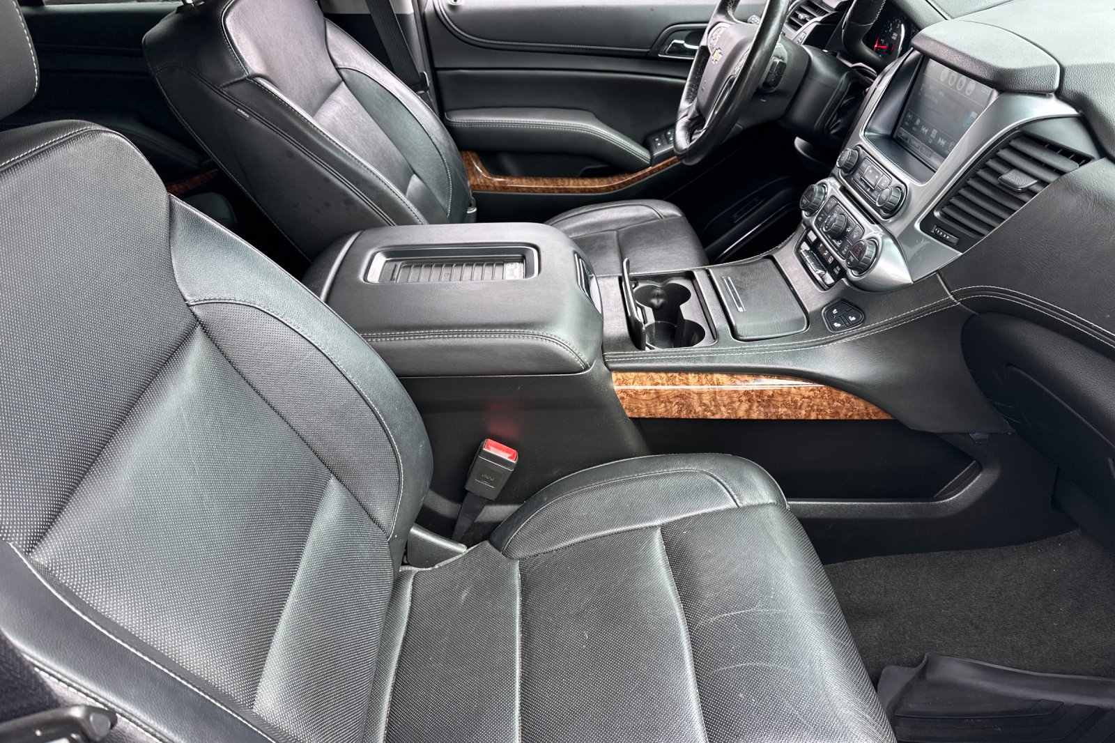Used 2017 Chevrolet Tahoe Premier AWD/4WD image 16