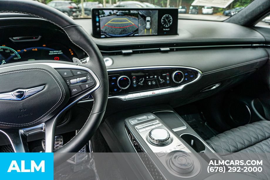 Used 2024 Genesis GV70 3.5T Sport w/ Sport Prestige Package AWD/4WD image 32