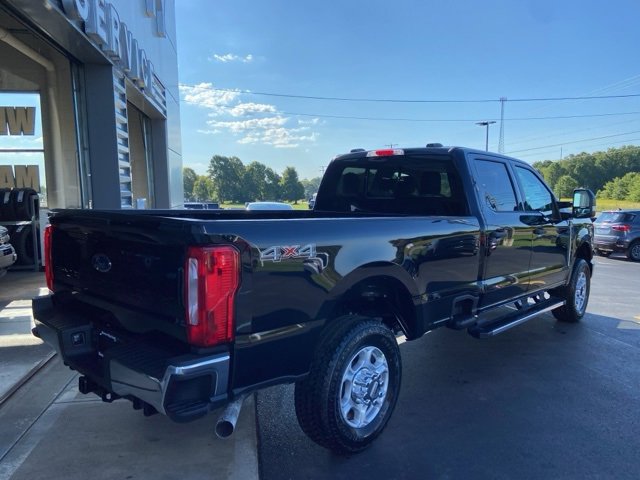 New 2026 Ford F350 XLT image 3