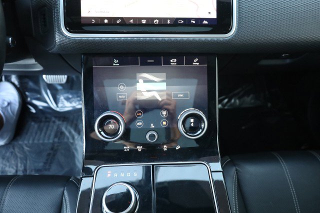 Used 2020 Land Rover Range Rover Velar R-Dynamic S AWD/4WD image 31