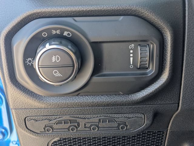 New 2026 Jeep Gladiator Sport AWD/4WD image 16