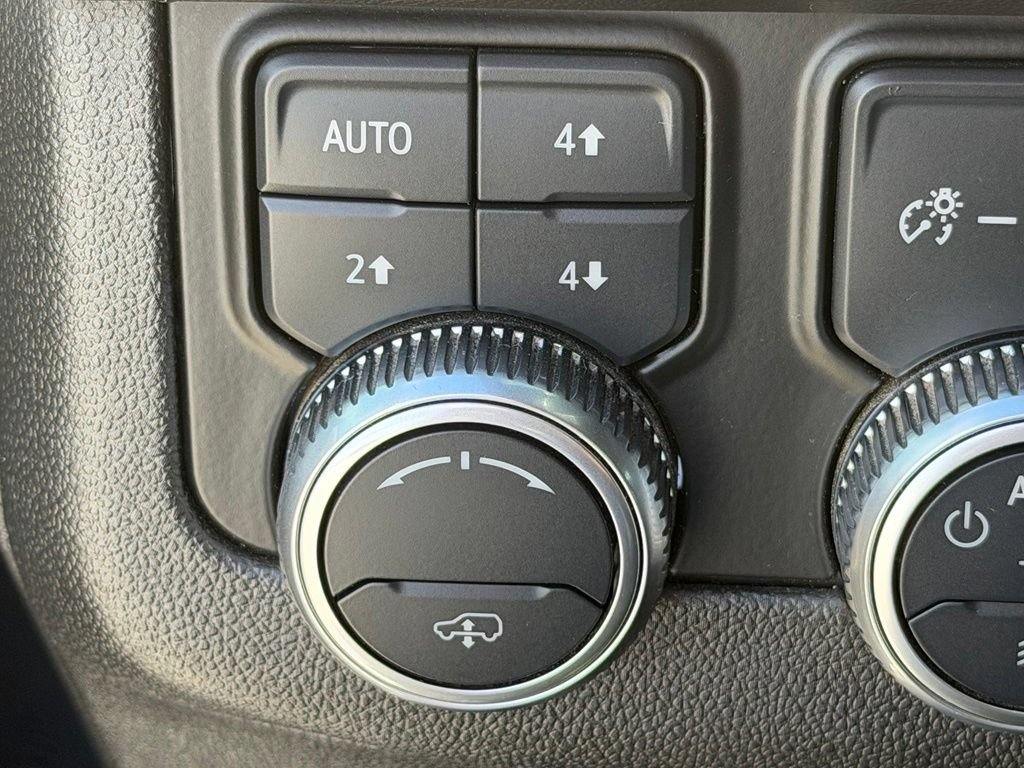 Used 2021 GMC Yukon AT4 w/ AT4 Premium Plus Package AWD/4WD image 24