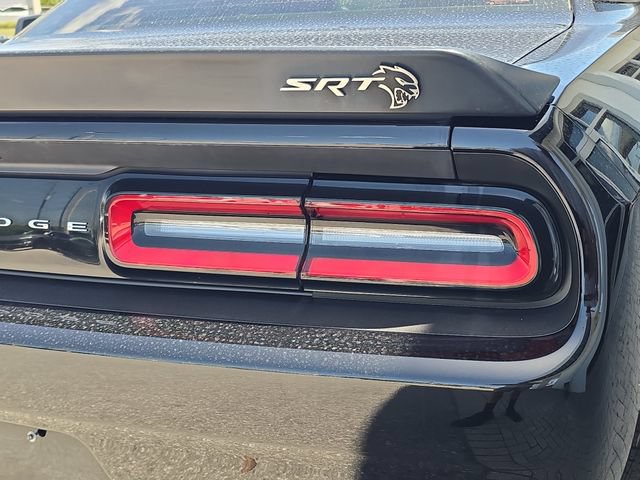 Used 2017 Dodge Challenger SRT Hellcat RWD image 8