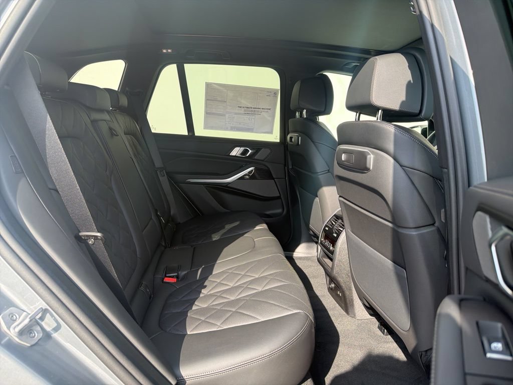 New 2026 BMW X5 M60i w/ Climate Comfort Package AWD/4WD image 13