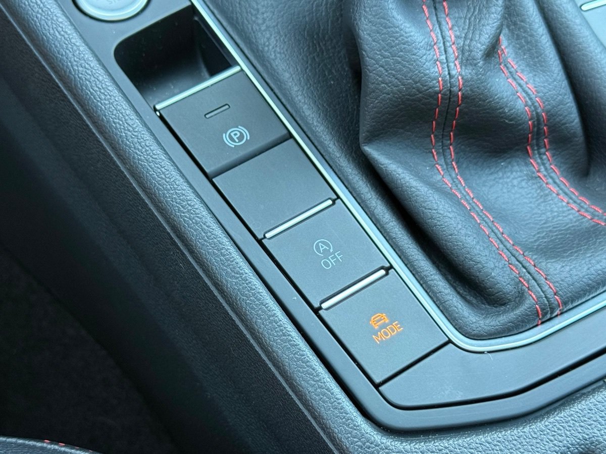 Used 2026 Volkswagen Jetta GLI Autobahn FWD image 36