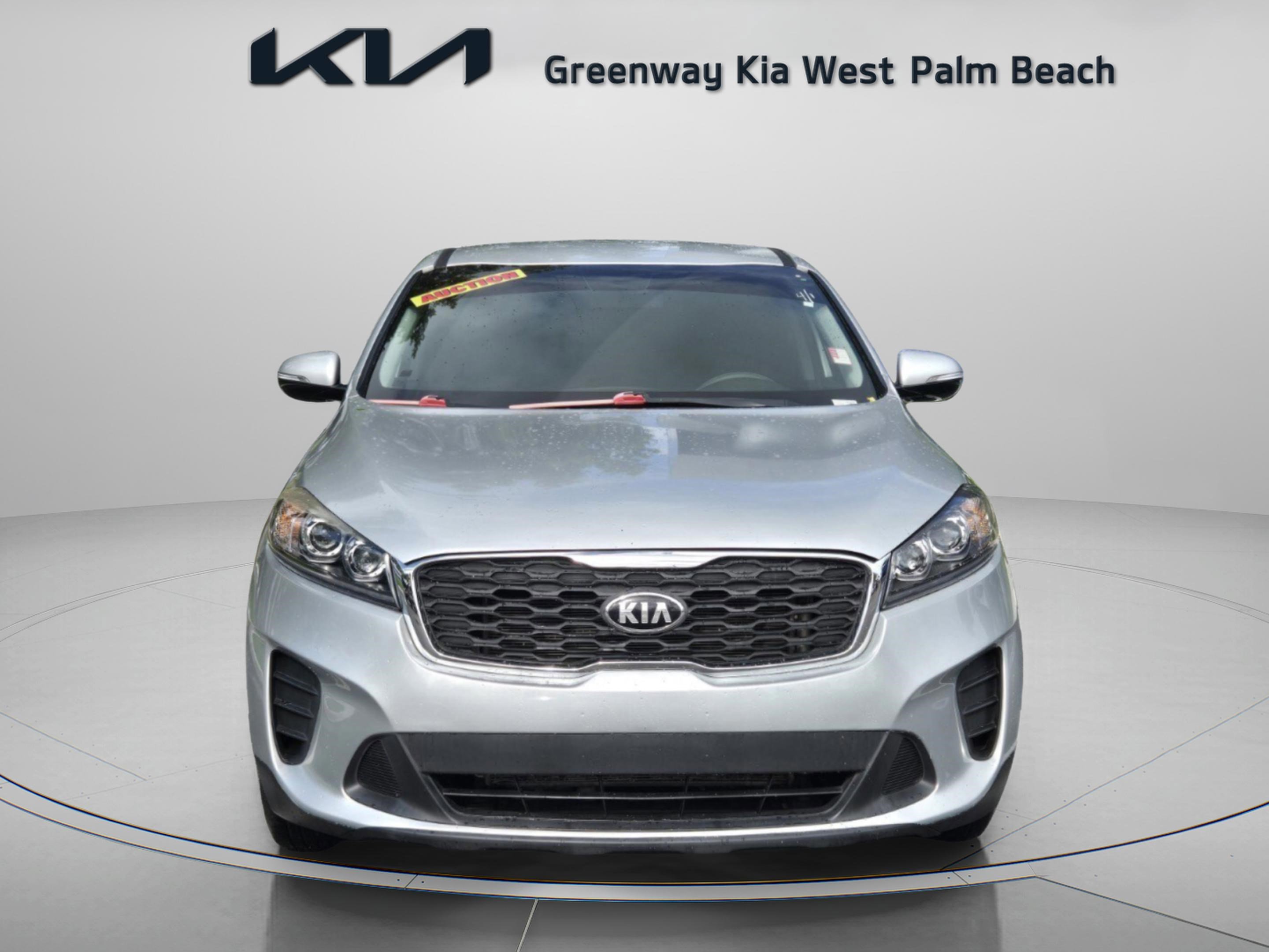 Used 2020 Kia Sorento LX image 2