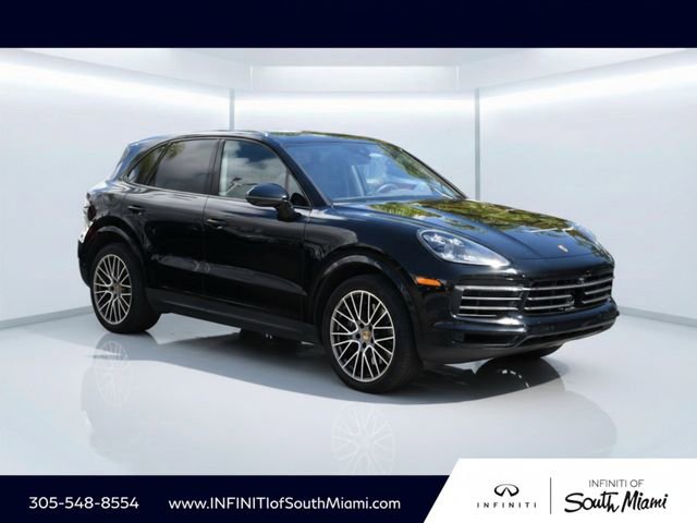 Used 2022 Porsche Cayenne Platinum Edition image 3