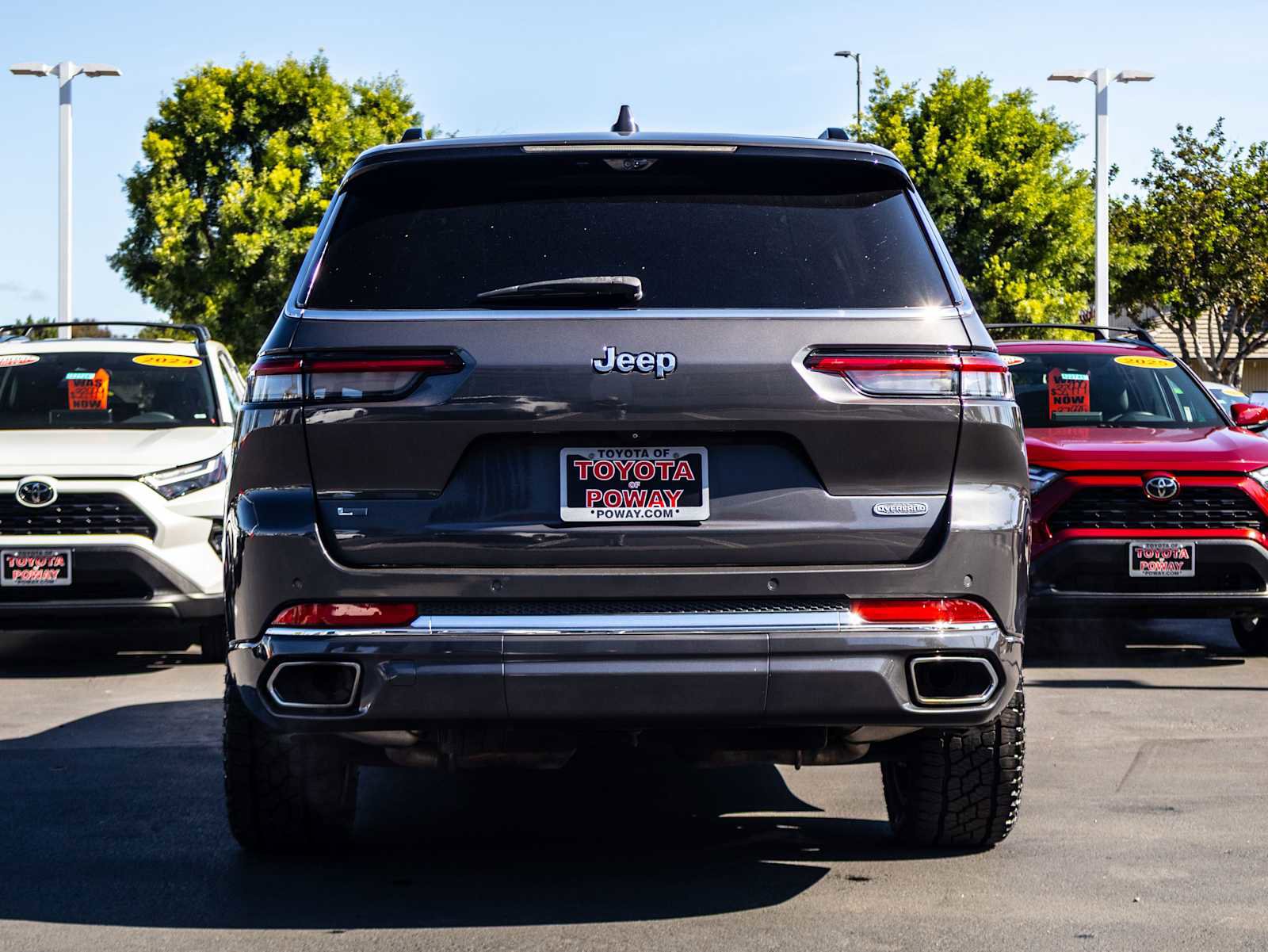 Used 2022 Jeep Grand Cherokee L Overland w/ Luxury Tech Group IV RWD image 12