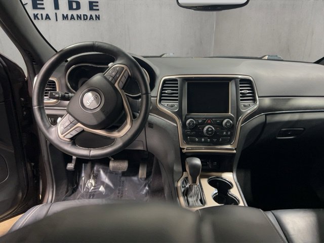 Used 2017 Jeep Grand Cherokee Limited AWD/4WD image 6