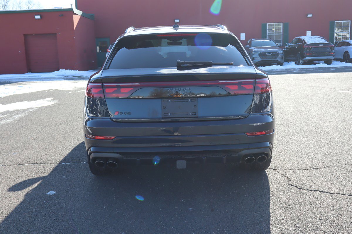 Used 2024 Audi SQ8 Prestige w/ Prestige Package image 6