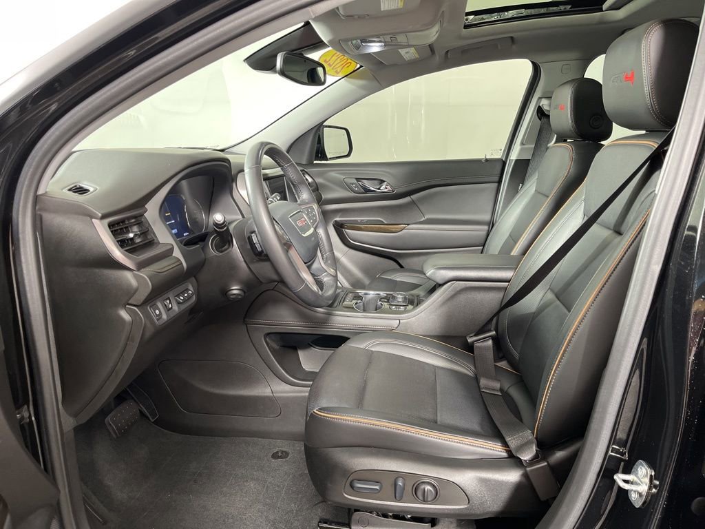 Used 2022 GMC Acadia AT4 w/ Technology Package image 24
