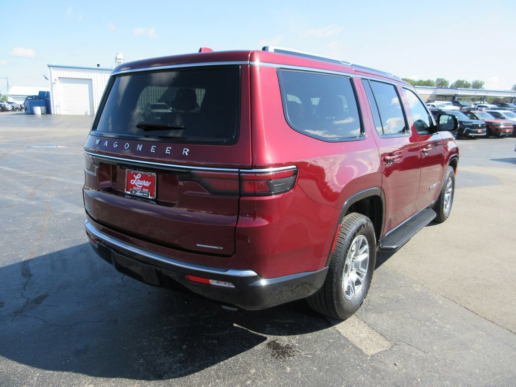 Used 2022 Jeep Wagoneer Series I AWD/4WD image 6