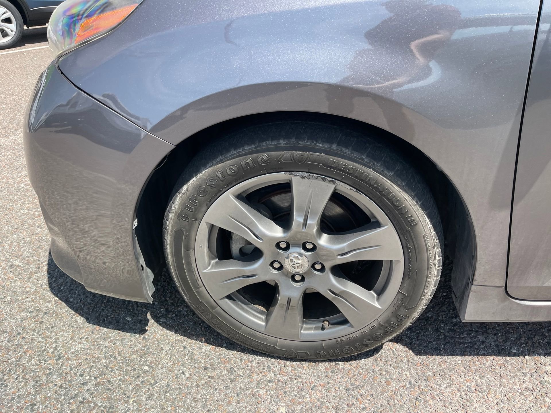 Used 2017 Toyota Sienna SE Premium FWD image 10