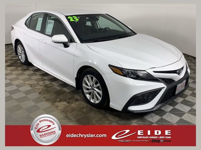 Used 2023 Toyota Camry SE