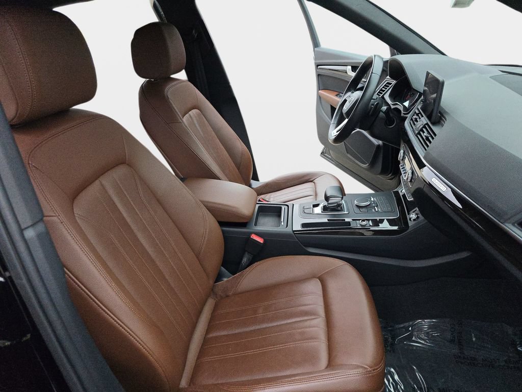 Used 2019 Audi Q5 Premium w/ Convenience Package AWD/4WD image 12