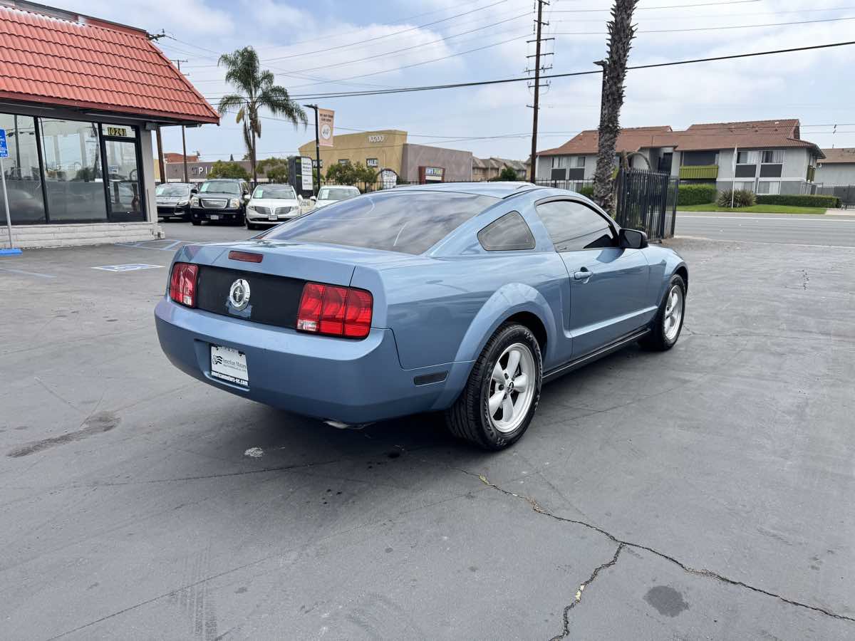 Used 2006 Ford Mustang Coupe RWD image 6