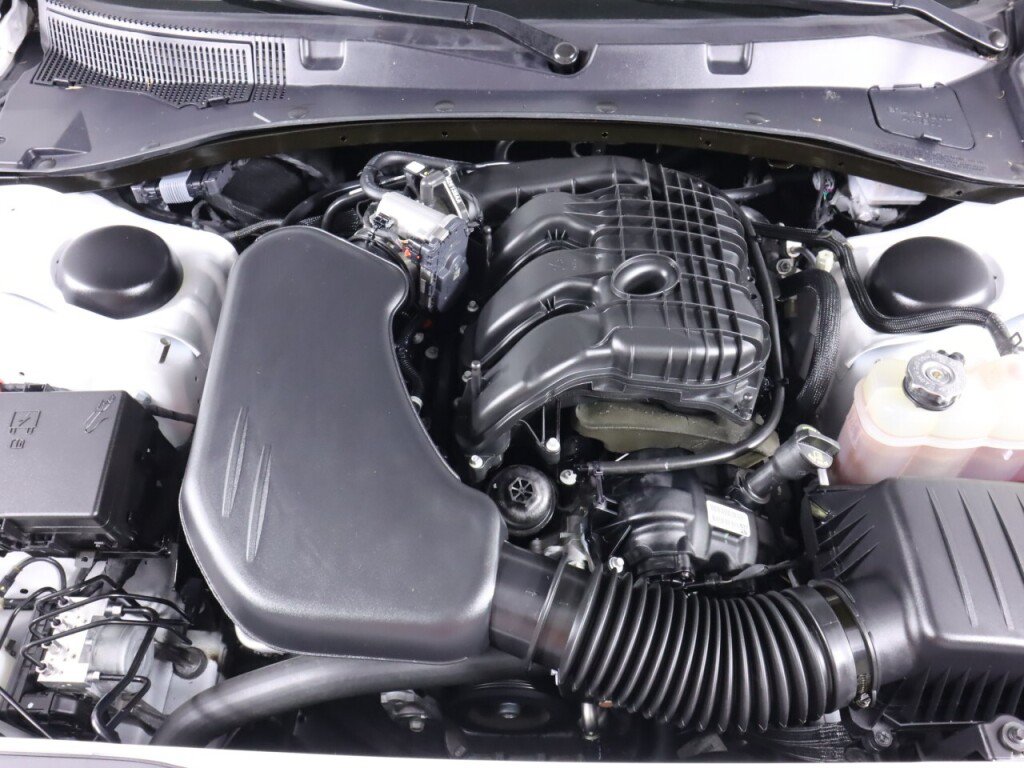 Used 2023 Dodge Charger SXT w/ Blacktop Package RWD image 33