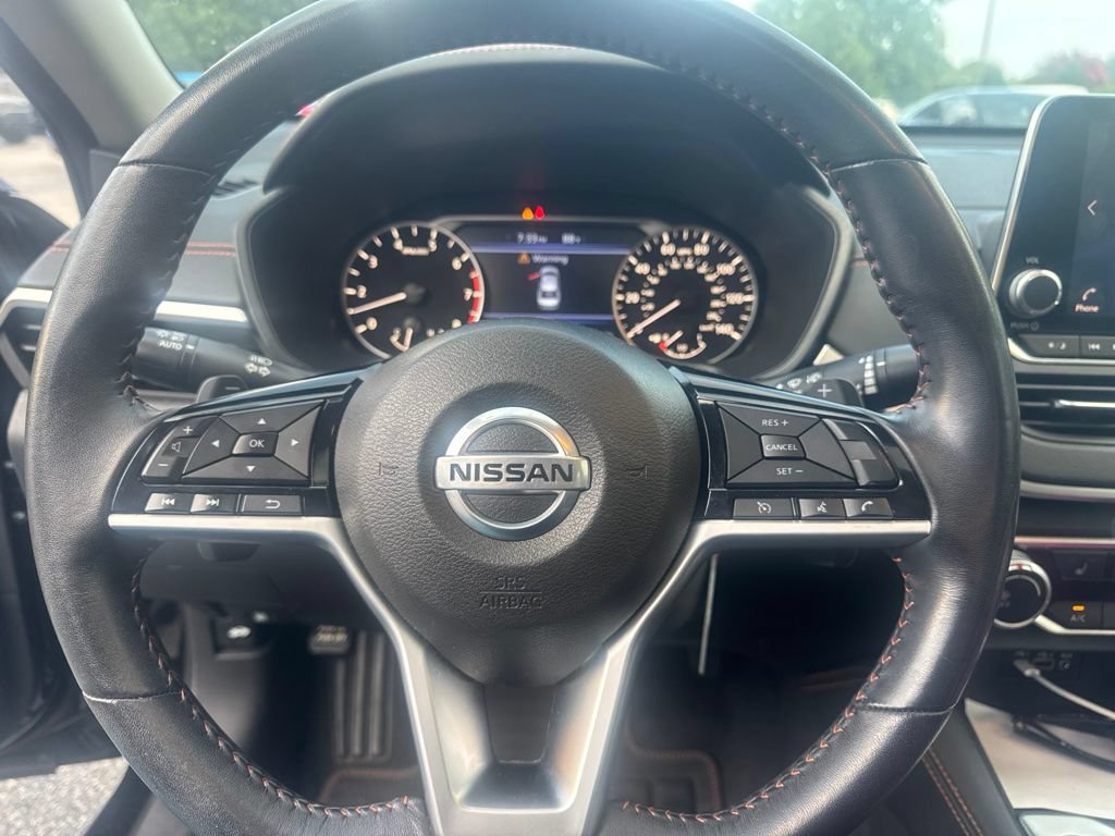 Used 2021 Nissan Altima 2.5 SR w/ SR Premium Package FWD image 11